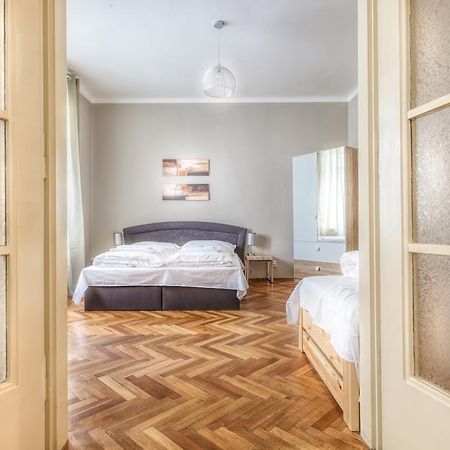 Modern Apartment Biskupska Prague Exterior photo