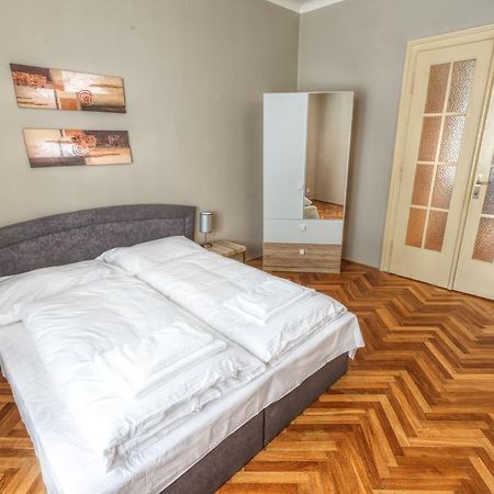 Modern Apartment Biskupska Prague Exterior photo